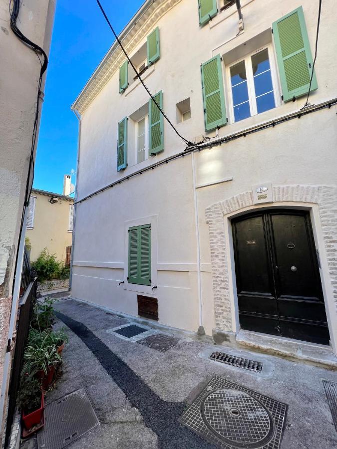 Amazing New Property In The Heart Of The Old Town Of Antibes Zewnętrze zdjęcie