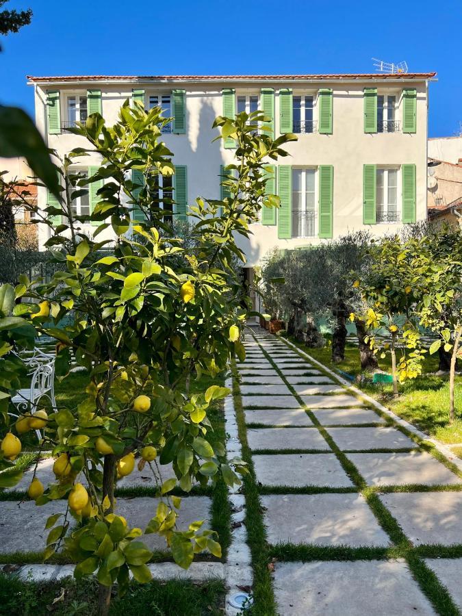 Amazing New Property In The Heart Of The Old Town Of Antibes Zewnętrze zdjęcie