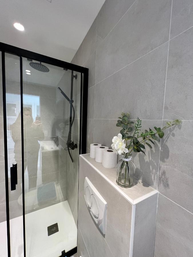 Amazing New Property In The Heart Of The Old Town Of Antibes Zewnętrze zdjęcie
